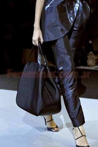 Bolsos verano moda 2012 Giorgio Armani d